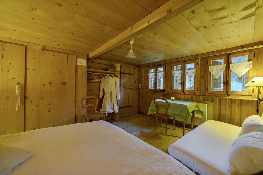 B&B Chalet La Croisee Vers L'Eglise Pokoj fotografie
